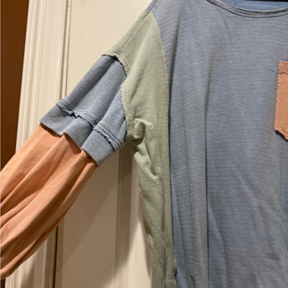 Colorblock Women's Top - Picture 2 of 8